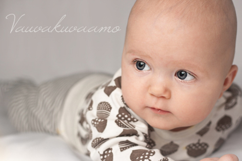 Newborn kuvaus, Vauvakuvaamo Solja Ryhänen, Jyväskylä